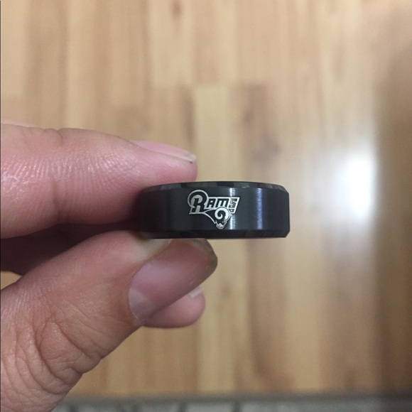 Black Los Angeles Rams Ring - Picture 3 of 5